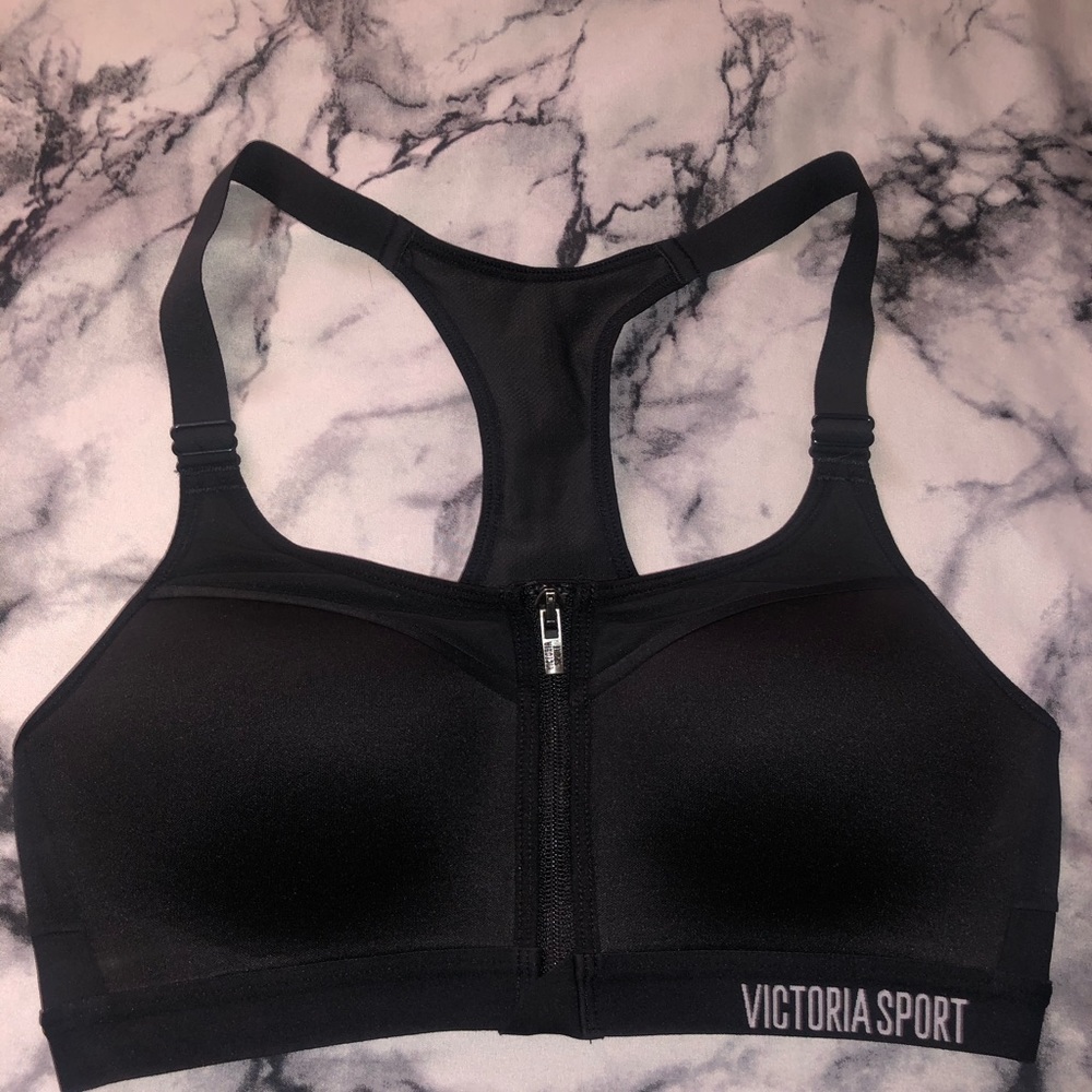 Victoria’s Secret Sport Bra 34B